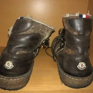 Moncler | Shoes | Moncler Boots Chocolate Leather And Fur  display picture 3